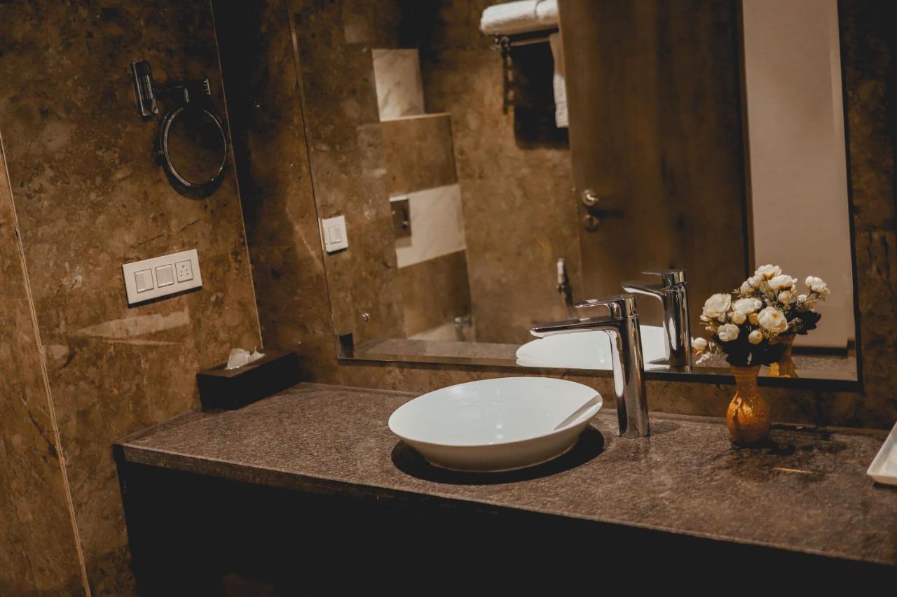 The Orlov Hotel Panipat Экстерьер фото