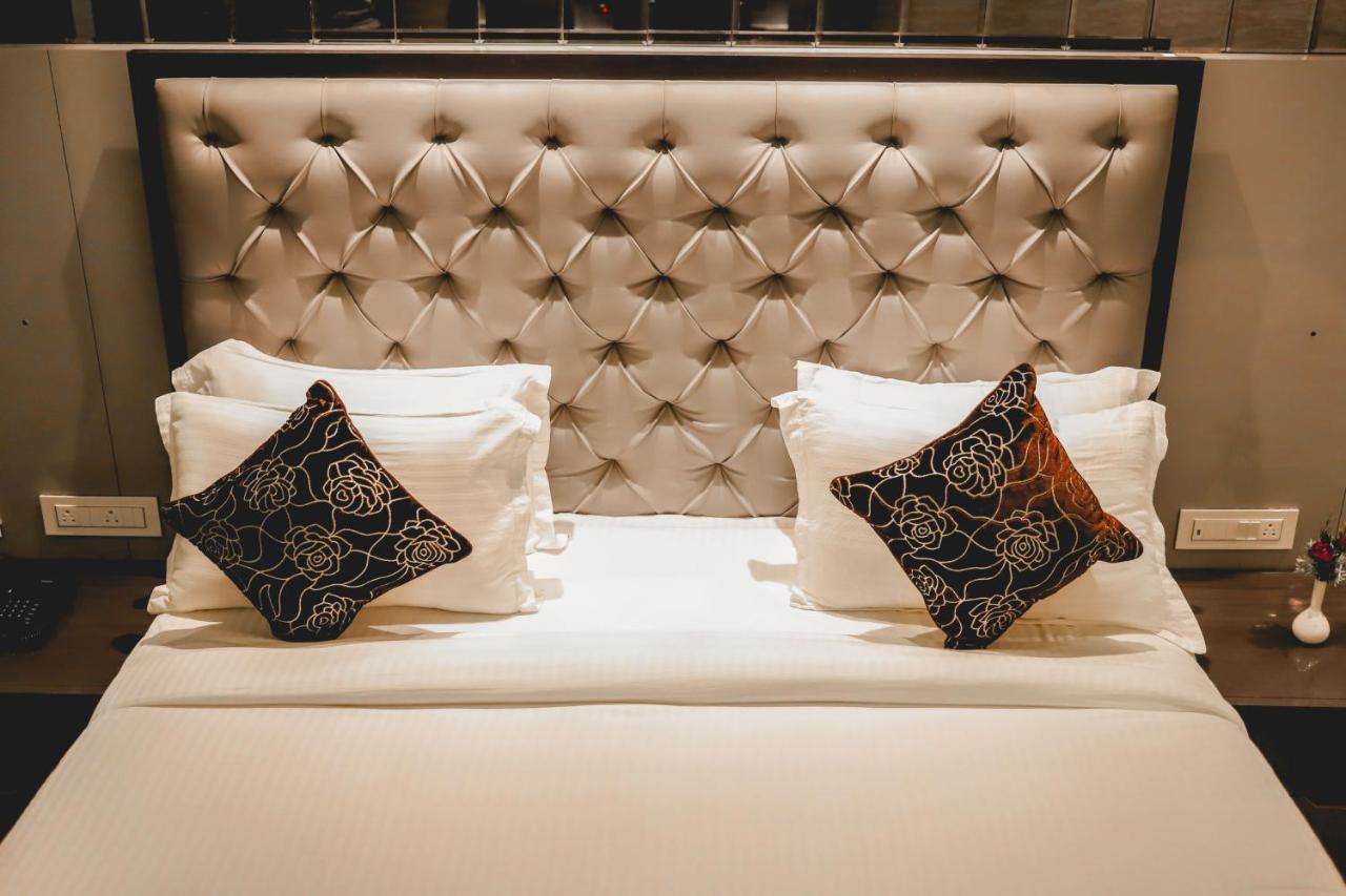 The Orlov Hotel Panipat Экстерьер фото
